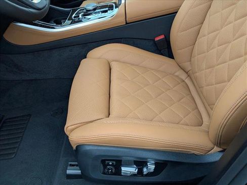 Used 2026 BMW X5 xDrive40i image 4