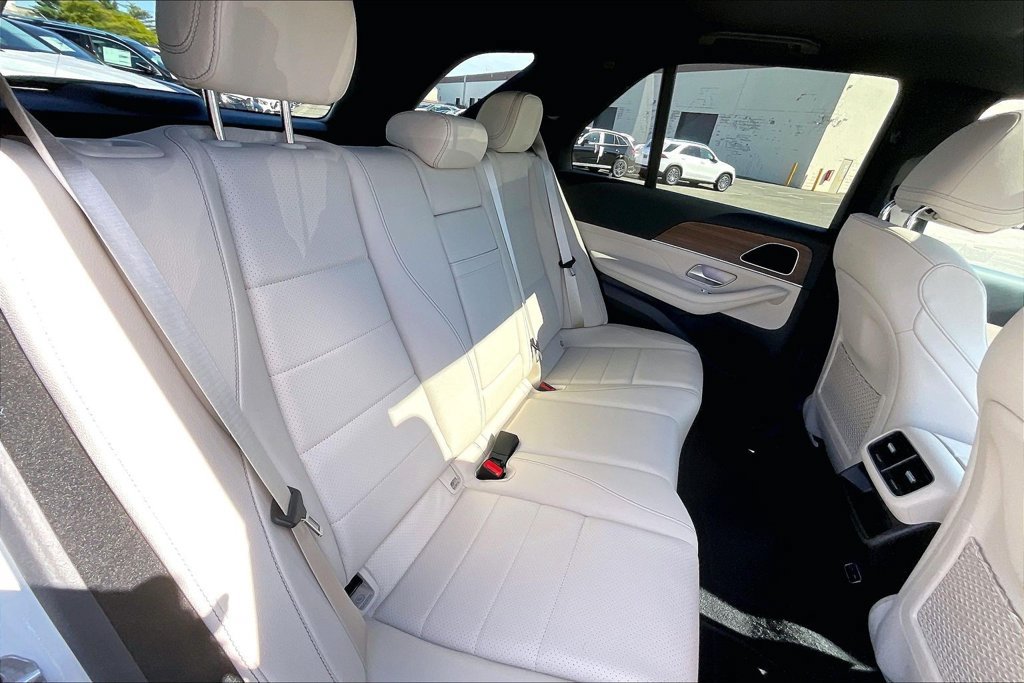Certified 2025 Mercedes-Benz GLE 450 4MATIC image 19