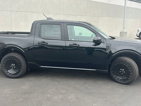 New 2025 Ford Maverick Lobo image 3