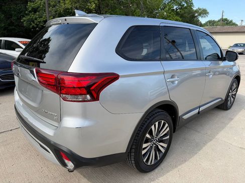 Used 2019 Mitsubishi Outlander SE FWD image 7