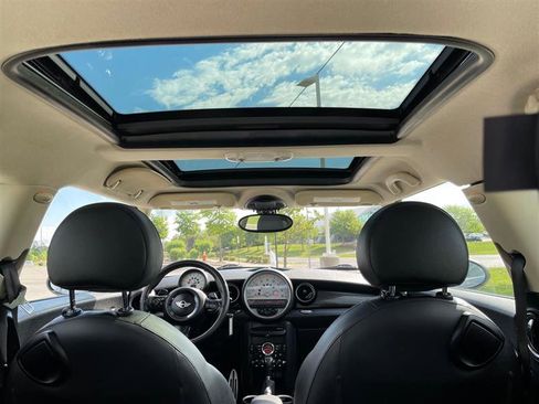 Used 2011 MINI Cooper Clubman S image 8