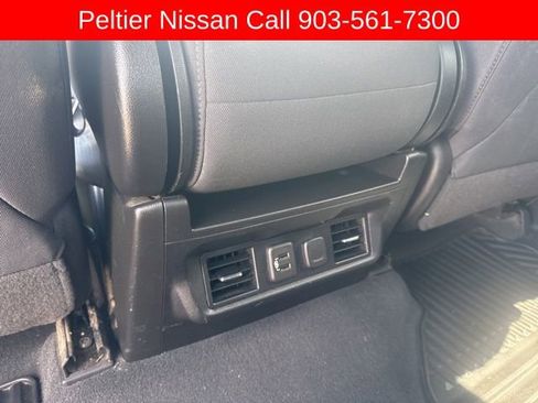 Used 2022 Chevrolet Silverado 1500 LT image 21