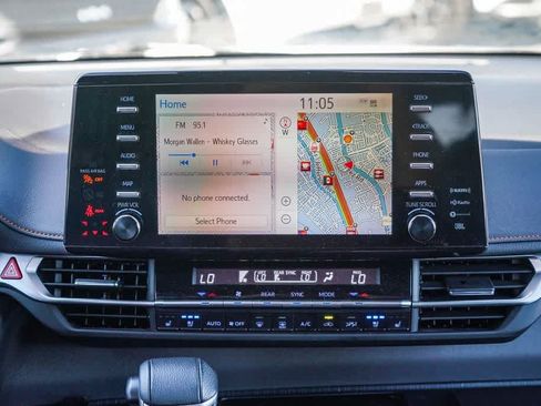 Used 2024 Toyota Sienna XSE w/ XSE Premium Package AWD/4WD image 12