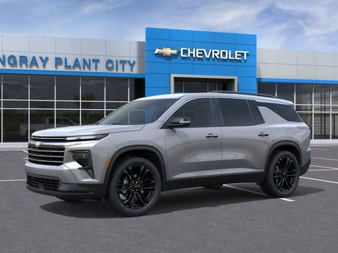 New 2026 Chevrolet Traverse LT FWD image 2