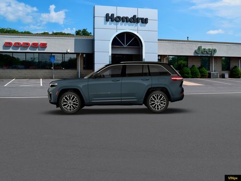 New 2026 Jeep Grand Cherokee Summit AWD/4WD image 3