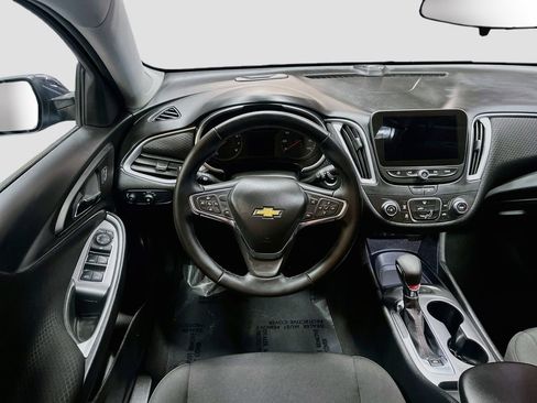 Used 2025 Chevrolet Malibu RS w/ LPO, Floor Liner Package FWD image 20