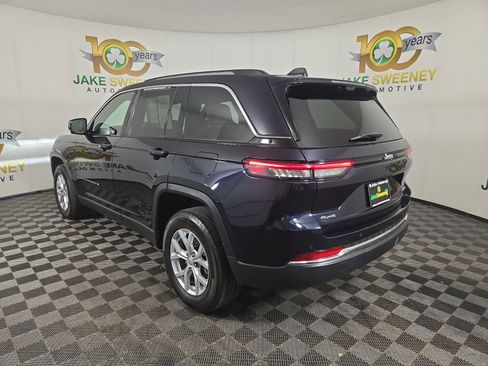 Certified 2023 Jeep Grand Cherokee Limited w/ Luxury Tech Group II AWD/4WD image 7