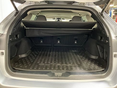 Used 2025 Subaru Outback Limited AWD/4WD image 25