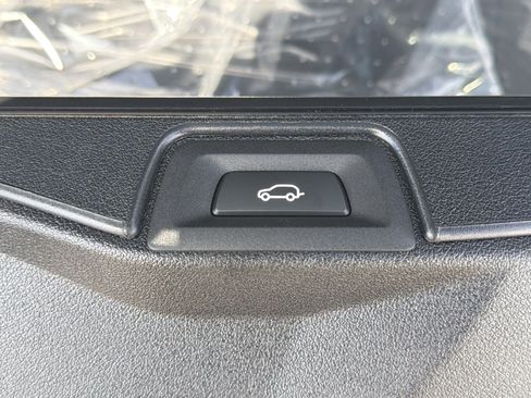 New 2026 BMW X5 sDrive40i image 28