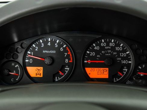 Used 2016 Nissan Frontier SV image 17