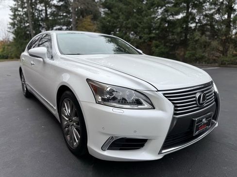 Used 2014 Lexus LS 460 image 3