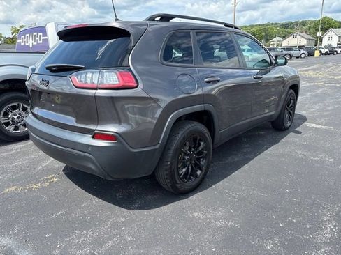 Used 2023 Jeep Cherokee Altitude Lux AWD/4WD image 4