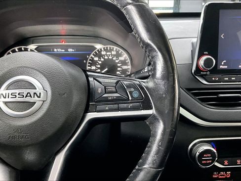 Used 2020 Nissan Altima 2.5 SV AWD/4WD image 11