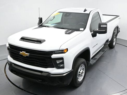 Used 2024 Chevrolet Silverado 2500 W/T w/ WT Convenience Package AWD/4WD image 34