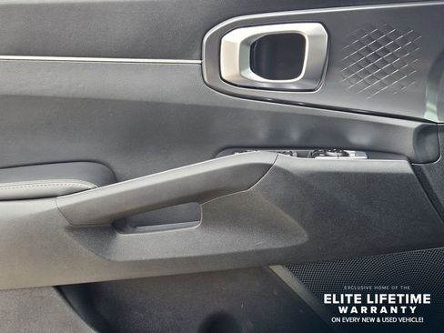 Certified 2025 Kia Sorento S FWD image 22