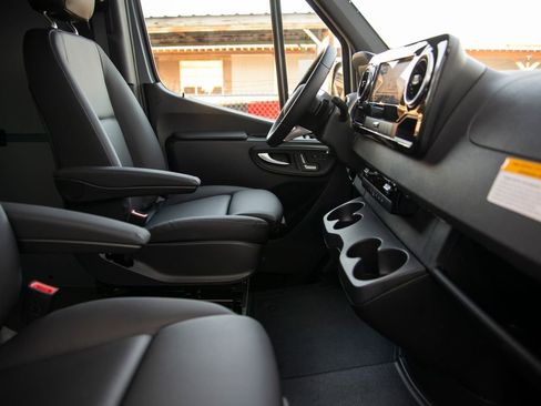 New 2026 Mercedes-Benz Sprinter 2500 image 15