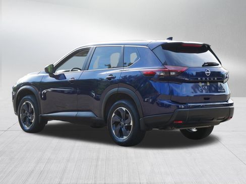 Certified 2024 Nissan Rogue SV AWD/4WD image 5
