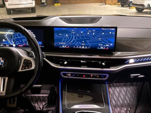 Used 2024 BMW X5 M60i image 6