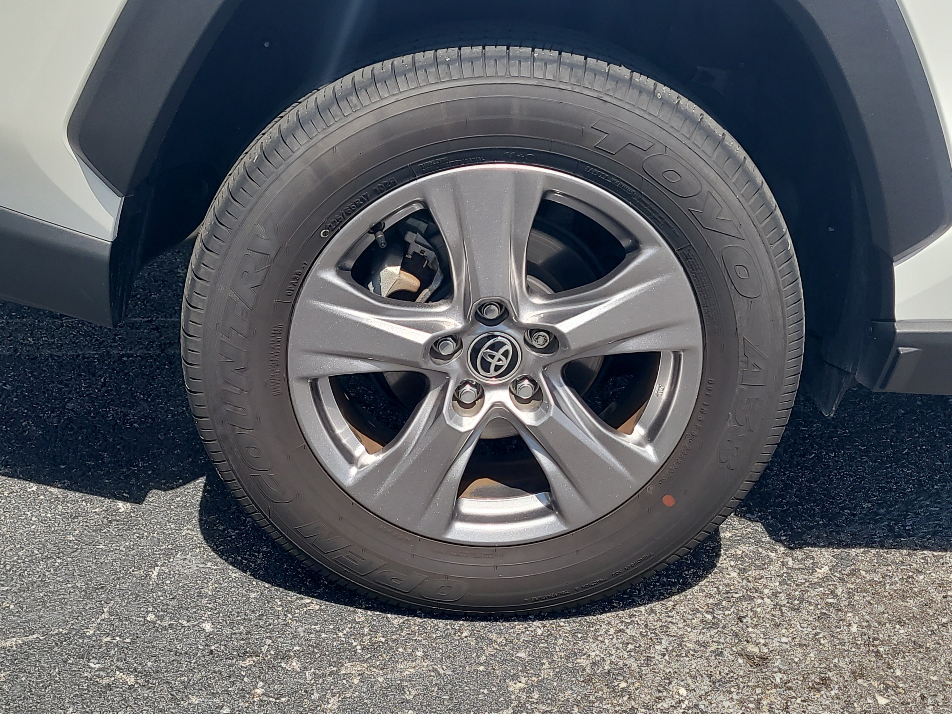Certified 2025 Toyota RAV4 LE AWD/4WD image 10