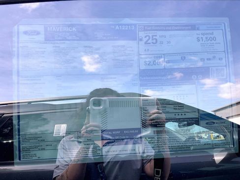 New 2026 Ford Maverick Lariat w/ Black Appearance Package image 17