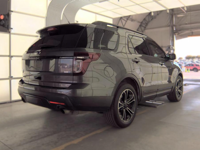 Used 2015 Ford Explorer Sport w/ Equipment Group 401A AWD/4WD image 3