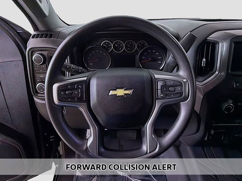 Used 2023 Chevrolet Silverado 2500 Custom w/ Custom Convenience Package image 4