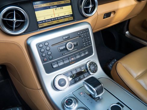 Used 2012 Mercedes-Benz SLS AMG Roadster image 23