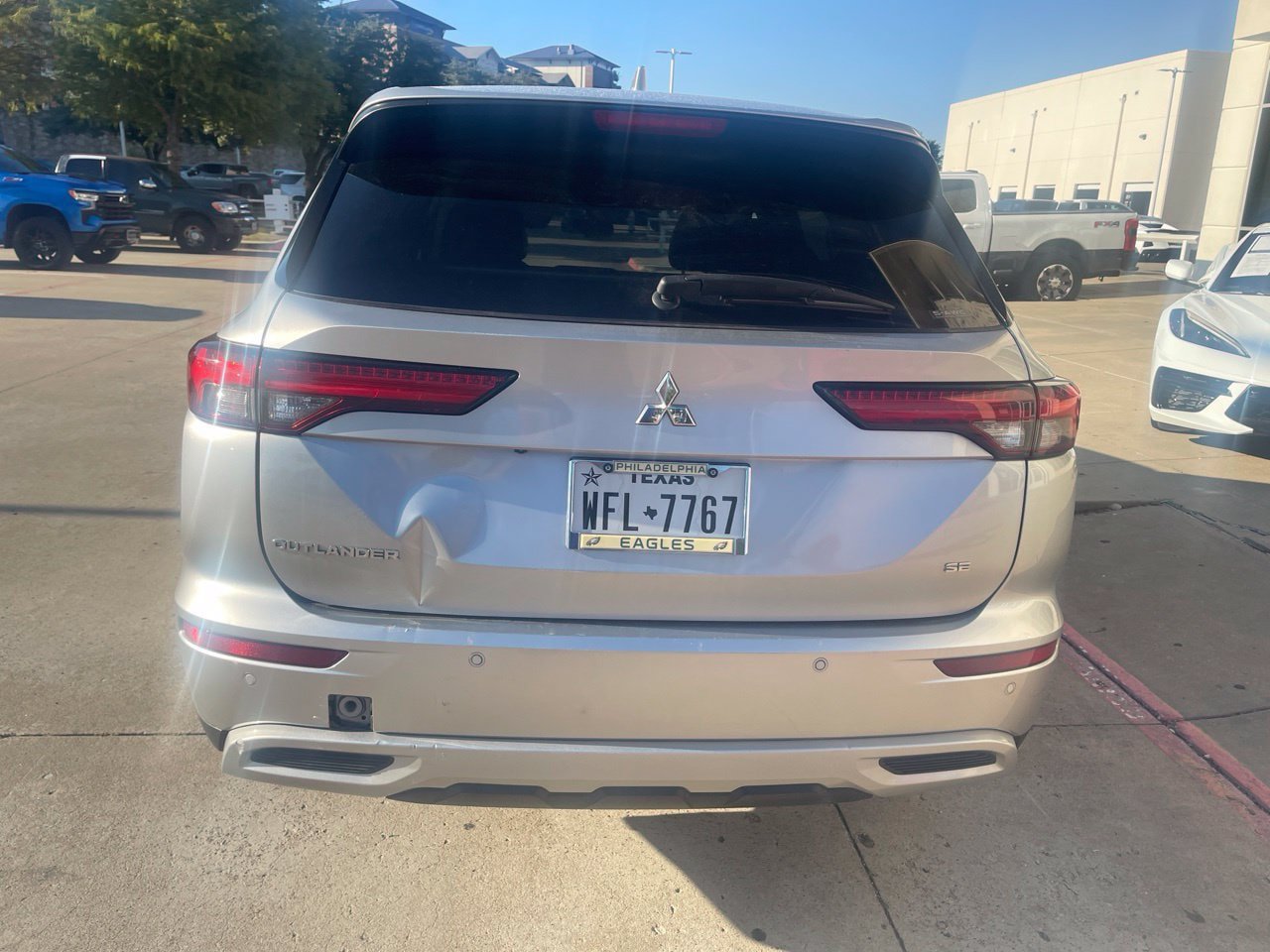 Used 2022 Mitsubishi Outlander SE AWD/4WD image 2
