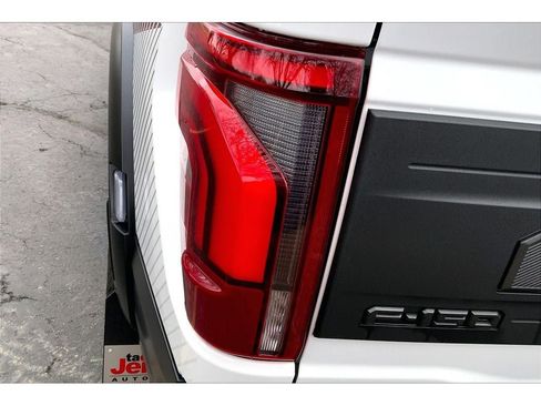 Used 2024 Ford F150 Raptor AWD/4WD image 30