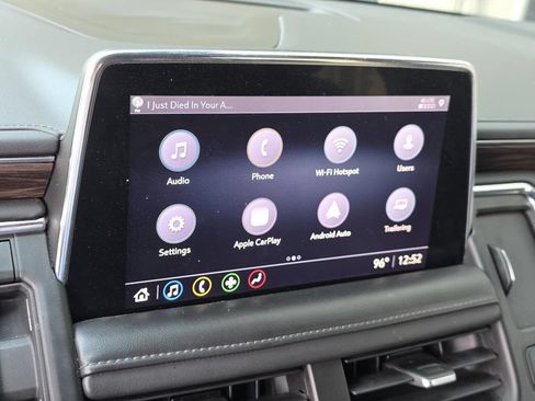 Used 2021 Chevrolet Suburban Z71 AWD/4WD image 17