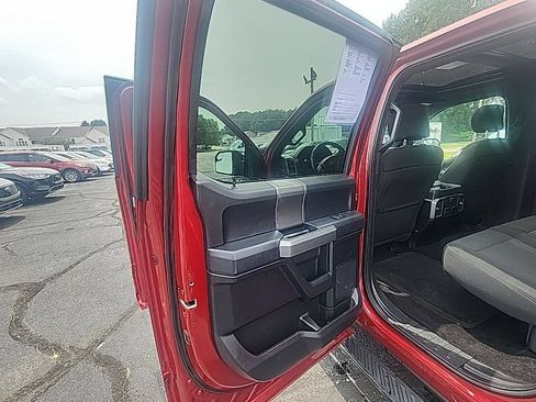 Used 2017 Ford F150 XLT w/ Equipment Group 302A Luxury AWD/4WD image 19