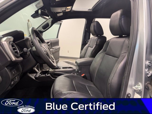 Used 2022 Toyota Tacoma Limited AWD/4WD image 19