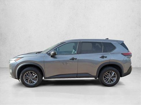 Used 2023 Nissan Rogue S image 8