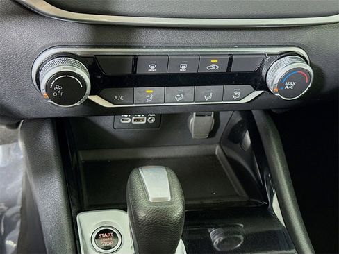 Certified 2021 Nissan Altima 2.5 SV image 8