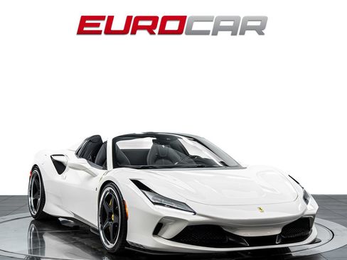 Used 2022 Ferrari F8 Tributo RWD image 9