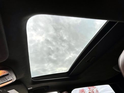 Used 2023 Dodge Durango Citadel image 16