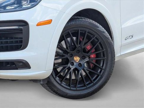 Used 2023 Porsche Cayenne GTS image 25