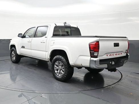 Used 2019 Toyota Tacoma SR5 image 3