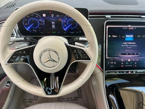 Certified 2022 Mercedes-Benz EQS 450+ Sedan image 30