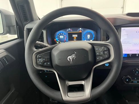 New 2025 Ford Bronco 4-Door image 19