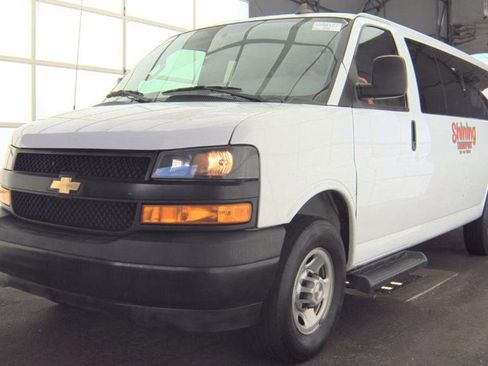 Used 2022 Chevrolet Express 3500 LS RWD image 1
