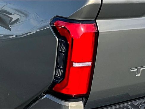 Used 2025 Toyota Tacoma Limited image 28