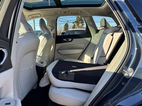 Certified 2024 Volvo XC60 B5 Core w/ Climate Package image 19