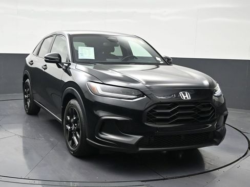 Used 2025 Honda HR-V Sport image 7