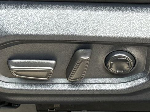 Used 2022 Toyota Tundra Platinum AWD/4WD image 23