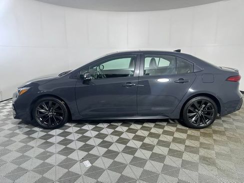 Used 2025 Toyota Corolla XSE FWD image 4