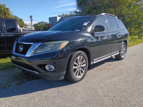 Used 2014 Nissan Pathfinder SL w/ SL Tech Package image 1