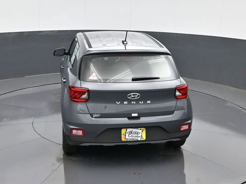 New 2026 Hyundai Venue SE image 18