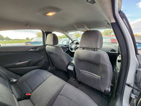 Used 2017 Chevrolet Cruze LT image 20