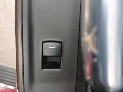 Used 2021 GMC Sierra 1500 SLT image 34